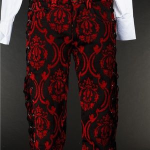 Pull on stretch waist crop pants worn once